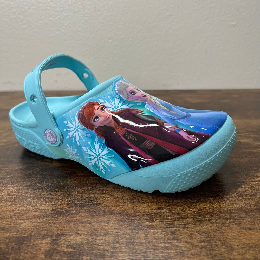 Crocs Fun Lab Disney Frozen 2 Clogs J3 Anna Elsa Ice Blue Juniors Girls Sandals